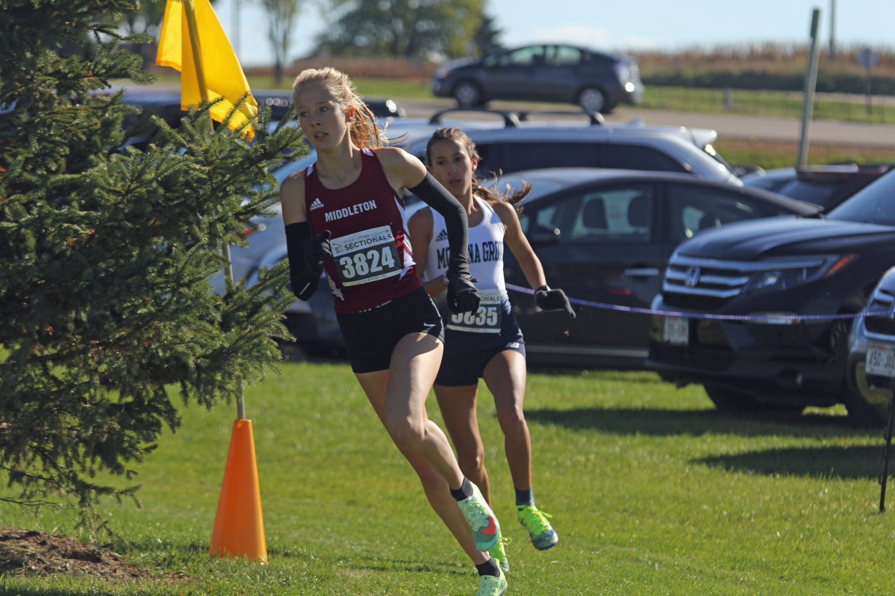 Lauren Pansegrau and Mackenzie Babcock